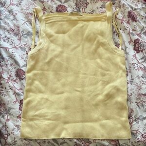 Abercrombie women’s ottoman high neck top light yellow size l